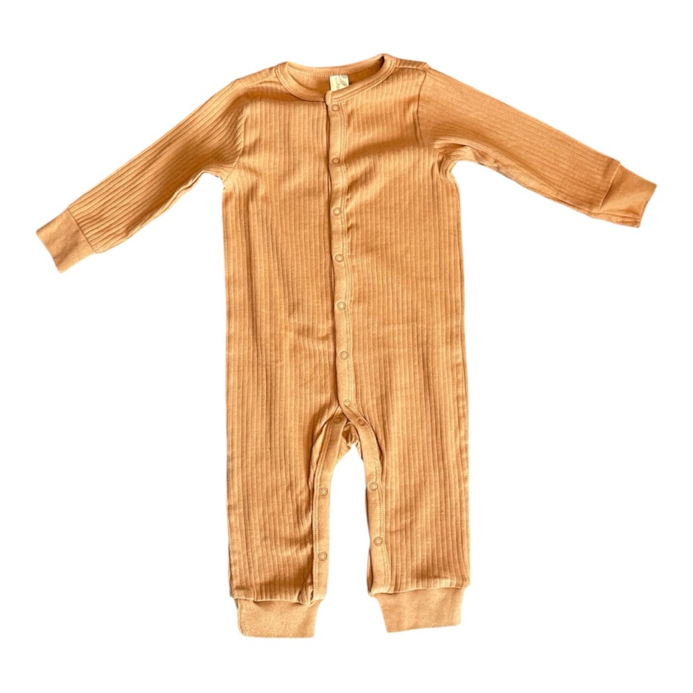 #151, Gerber modern moments snap from onesie, size 6-9 mo